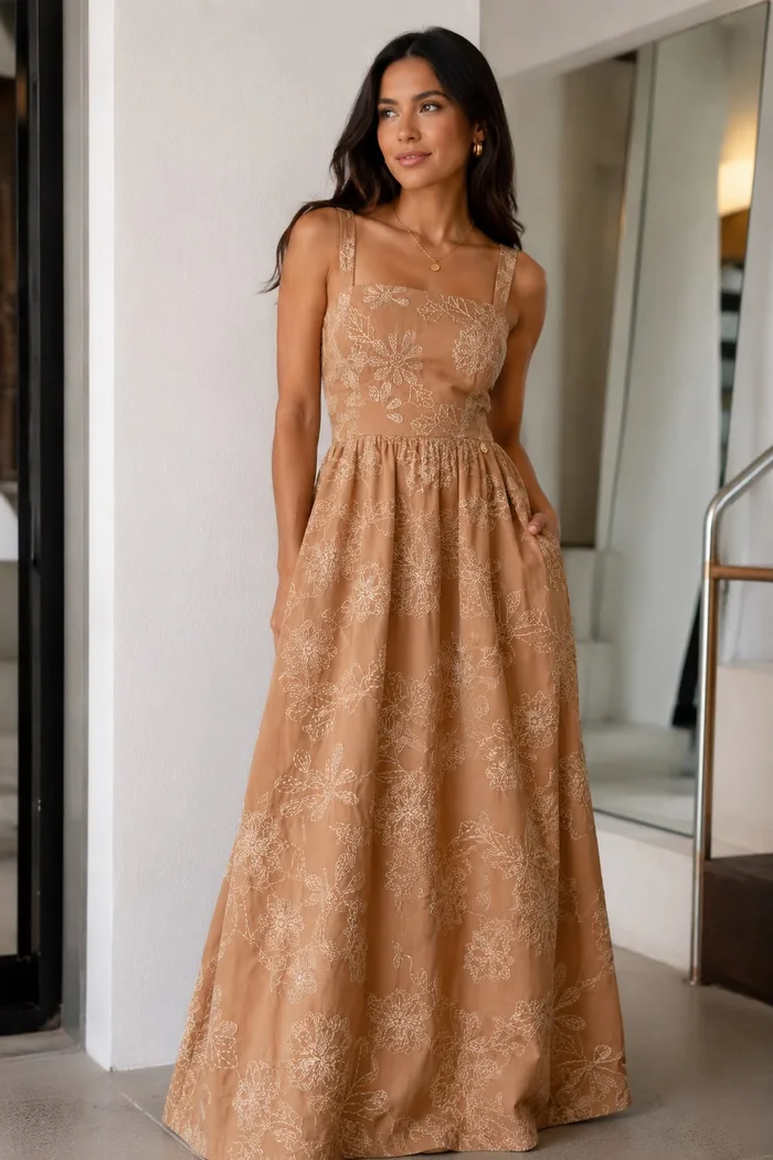 Casa Azul Collection — Flores Bordadas